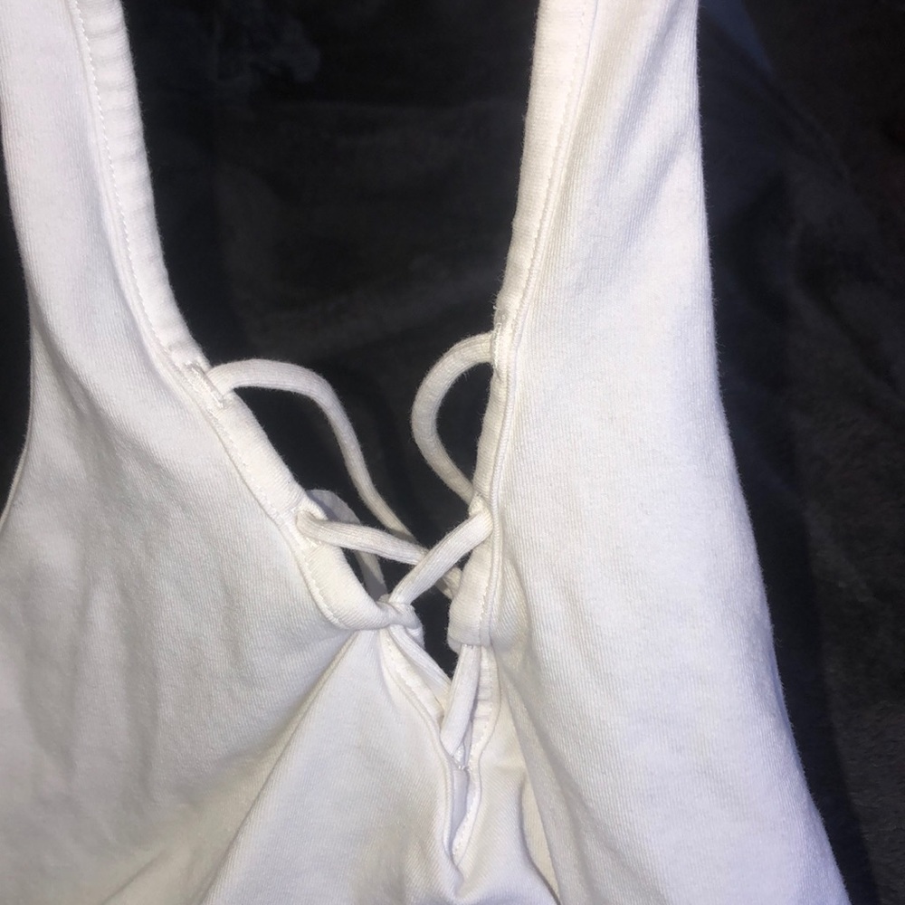 Express Crop Top - Picture 3 of 3